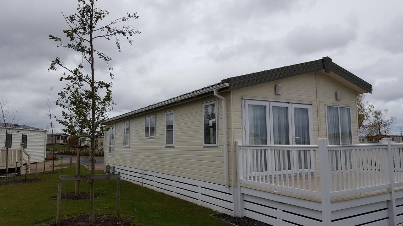 Luxury Lodge At Haggerston Castle Beal Exterior foto